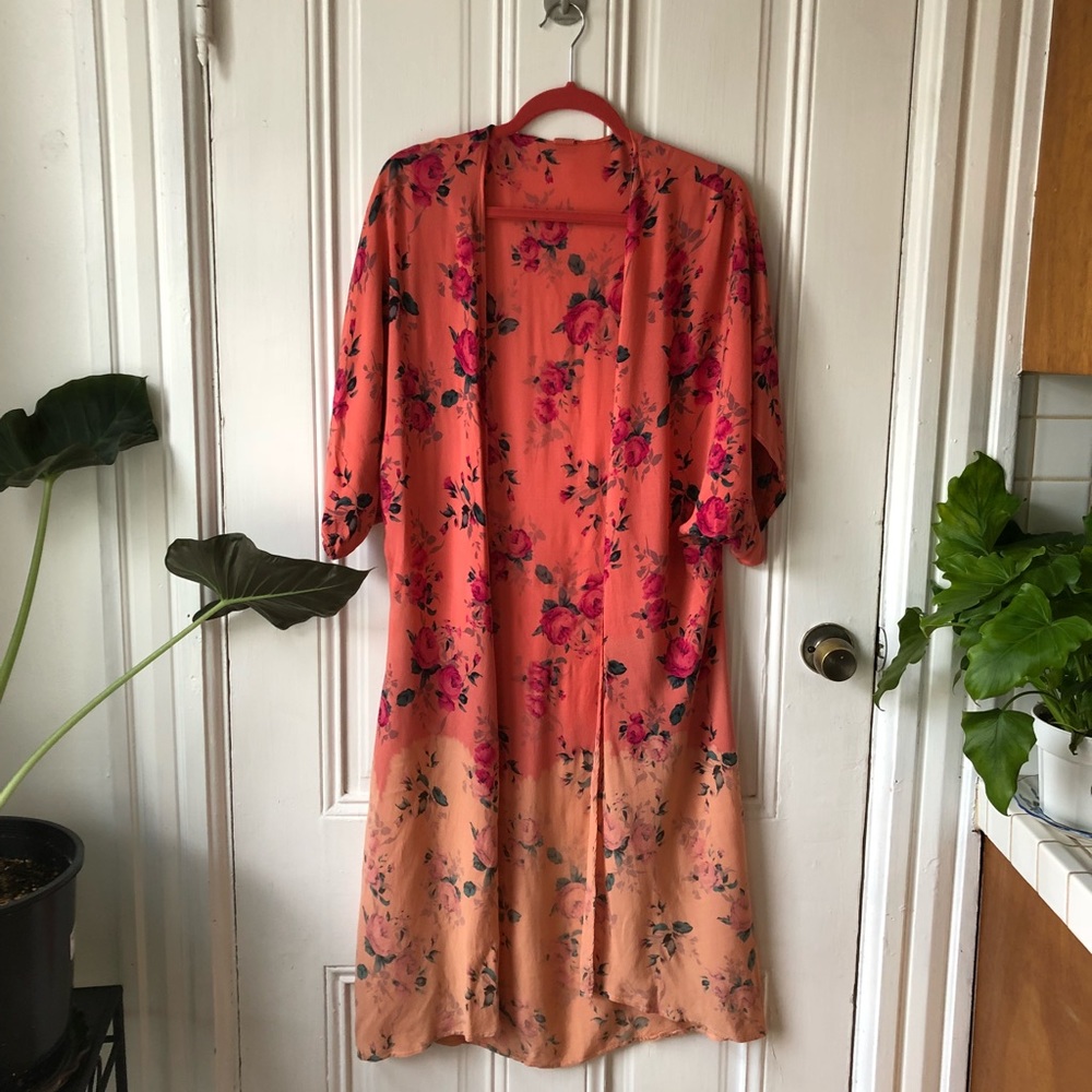 Urban Renewal Urban Outfitters Floral Kimono